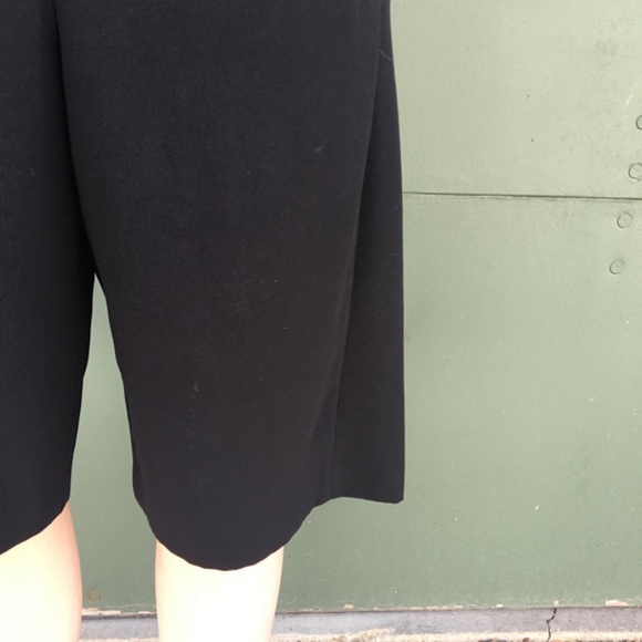Vintage 1990's Black Flare Bermuda Shorts - Picture 3 of 8